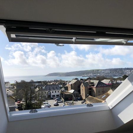 Stunning Penthouse In Penzance "Amazing Sea Views" Lägenhet Exteriör bild