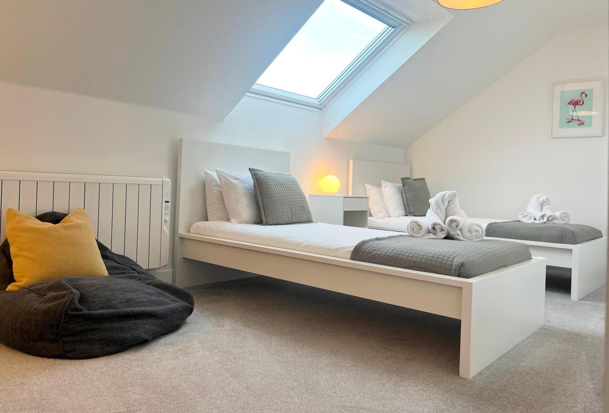 Stunning Penthouse In Penzance "Amazing Sea Views" Lägenhet Exteriör bild
