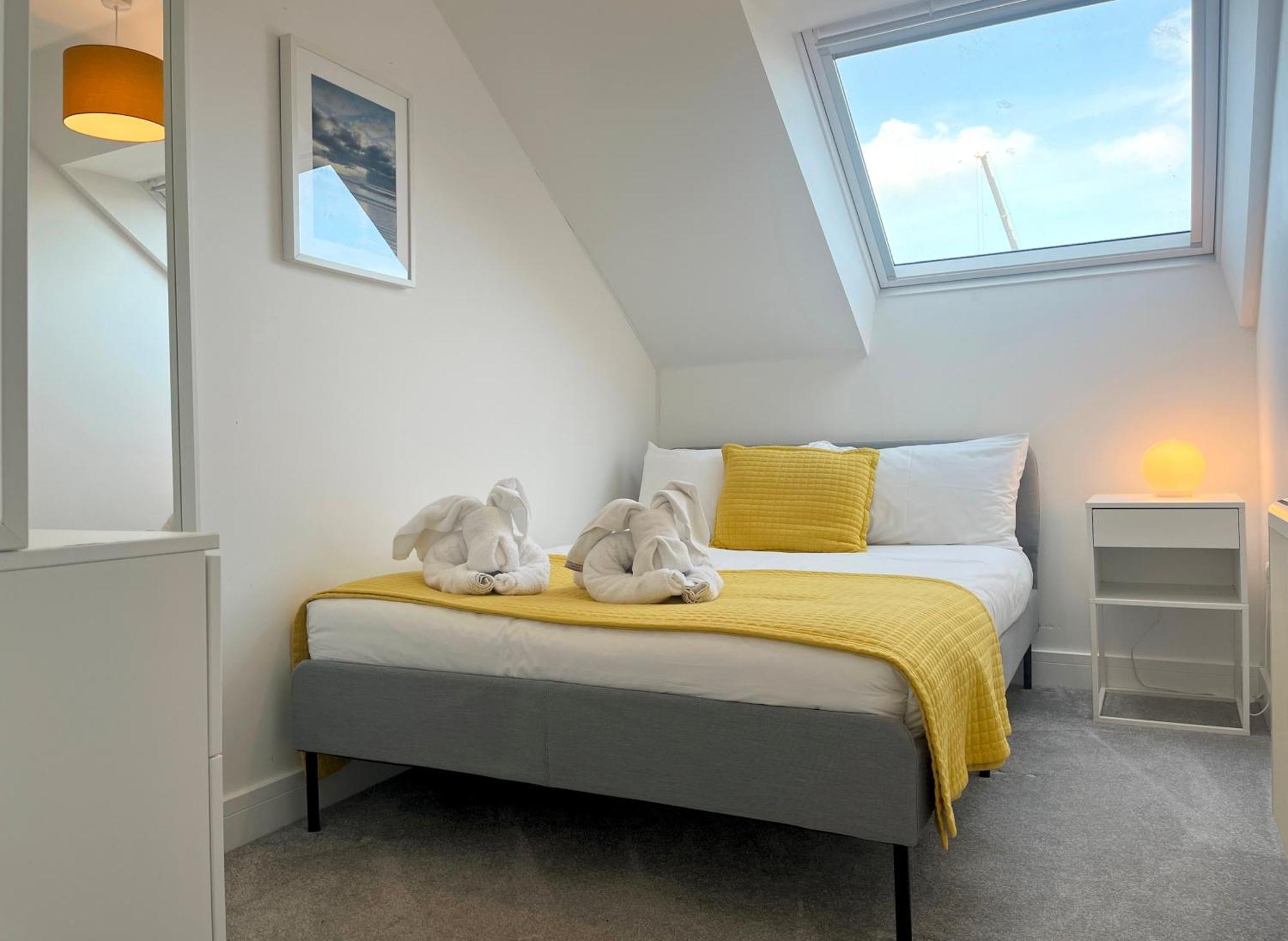 Stunning Penthouse In Penzance "Amazing Sea Views" Lägenhet Exteriör bild